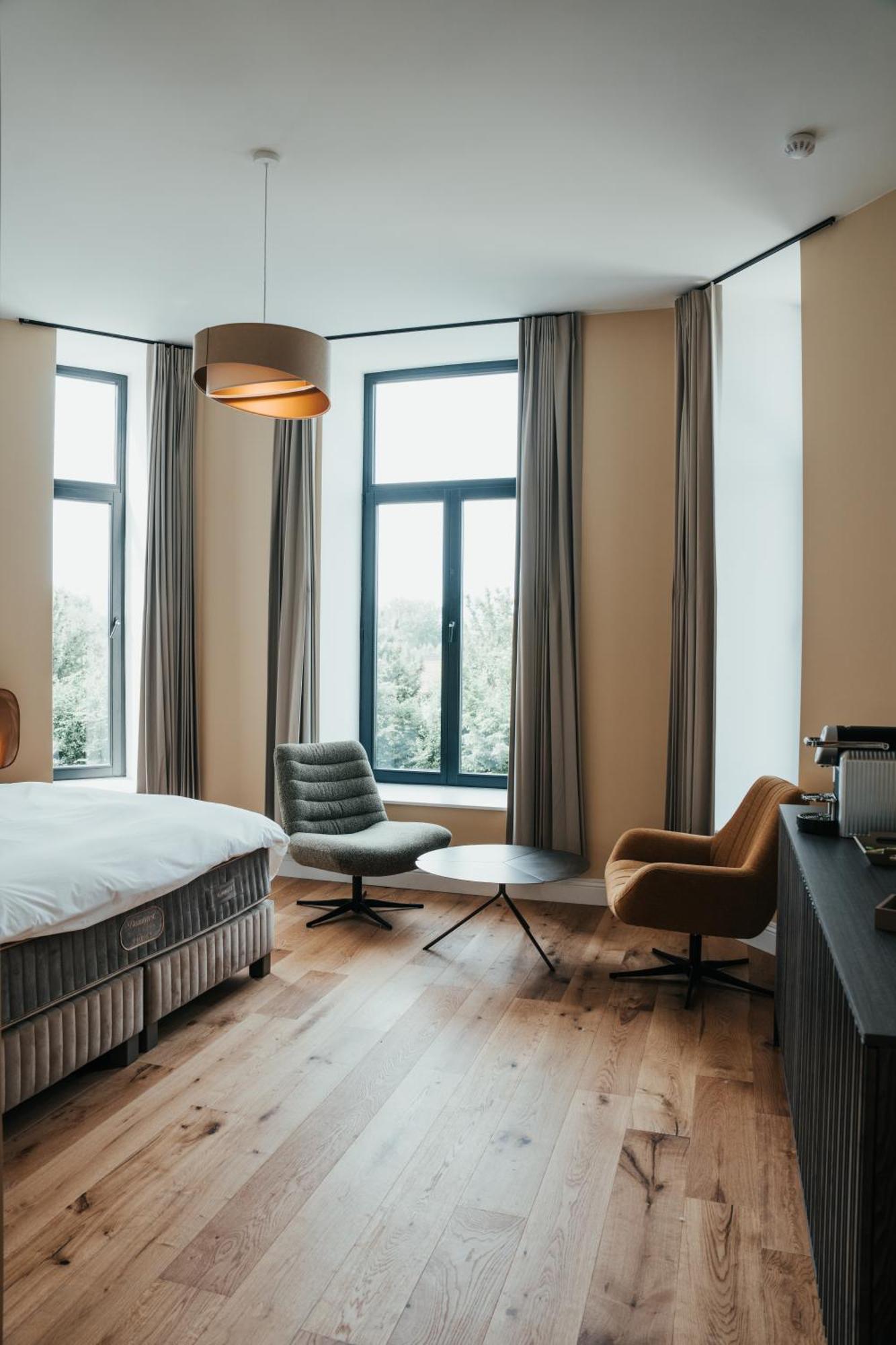 Hotel Casino Elite Quievrain Zewnętrze zdjęcie